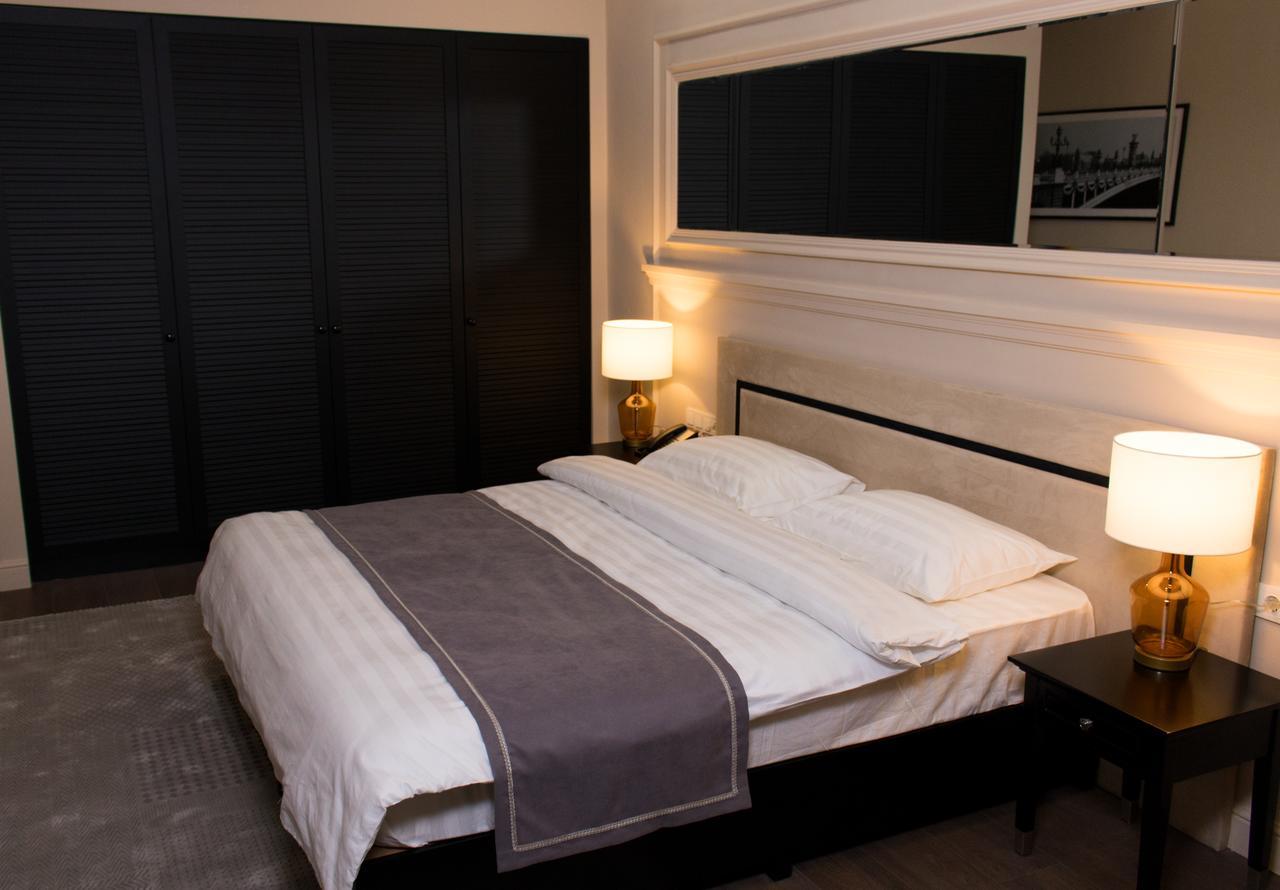 Madison Ave Hotel 比什凯克 外观 照片