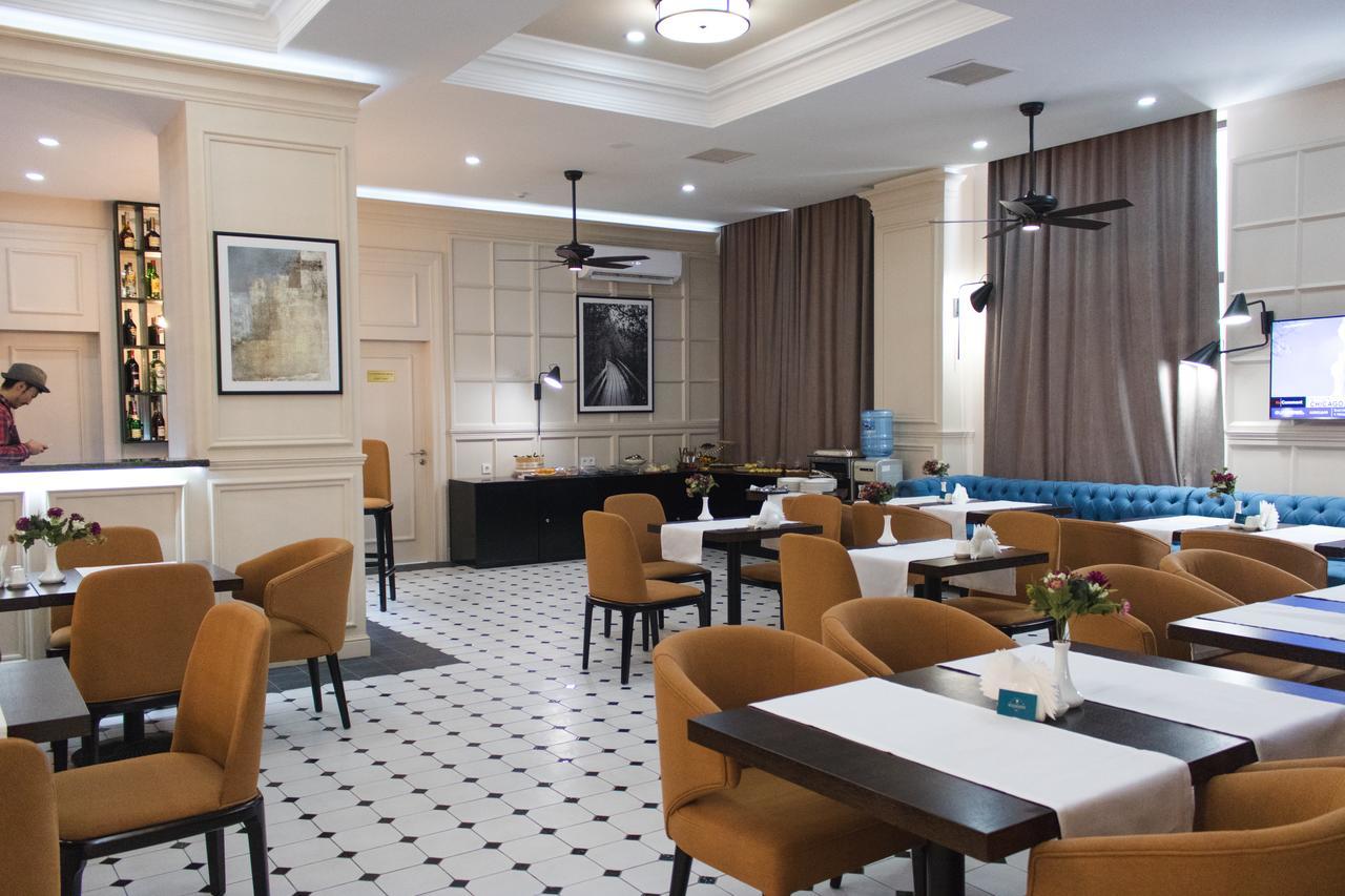 Madison Ave Hotel 比什凯克 外观 照片