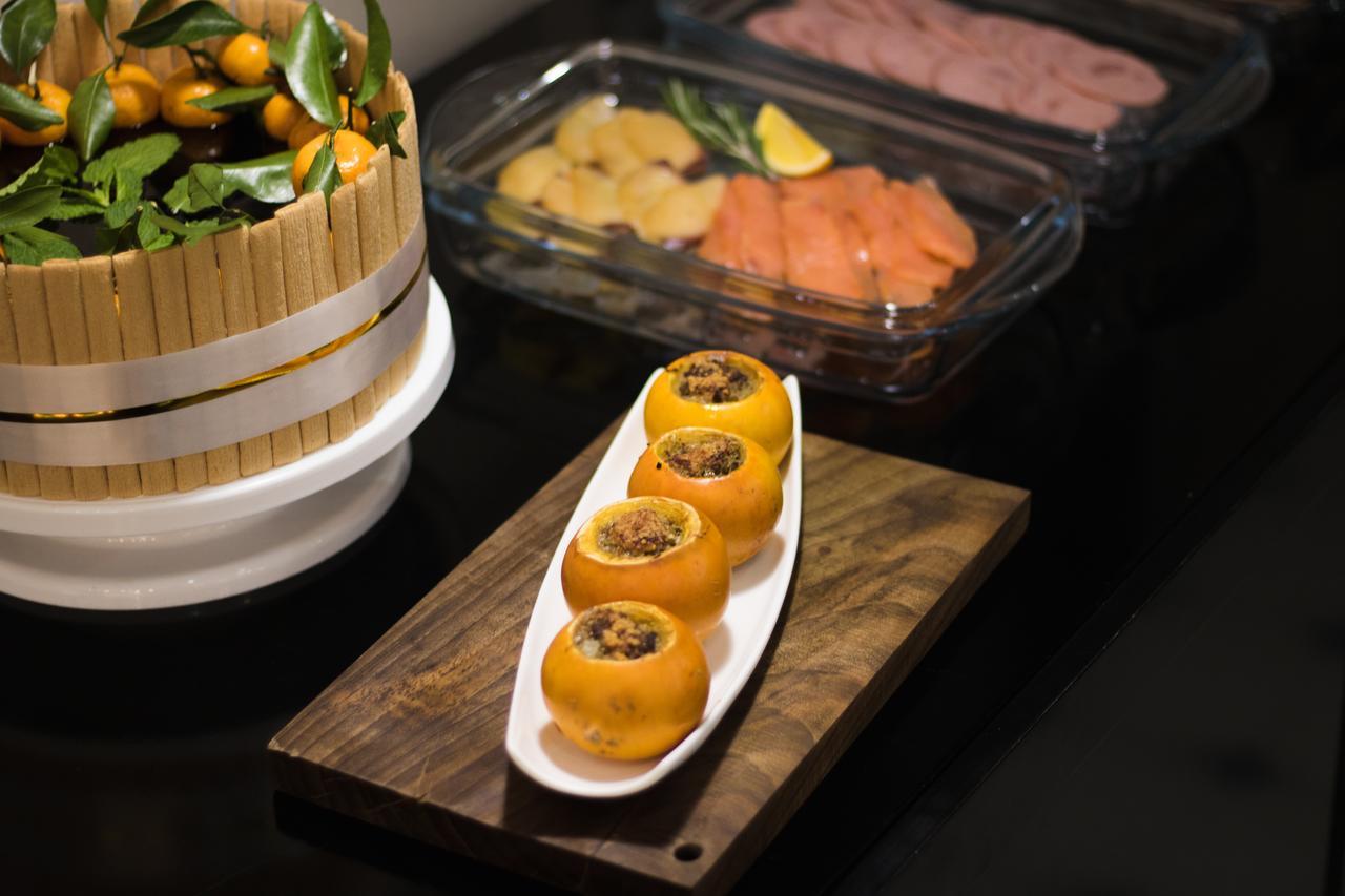 Madison Ave Hotel 比什凯克 外观 照片