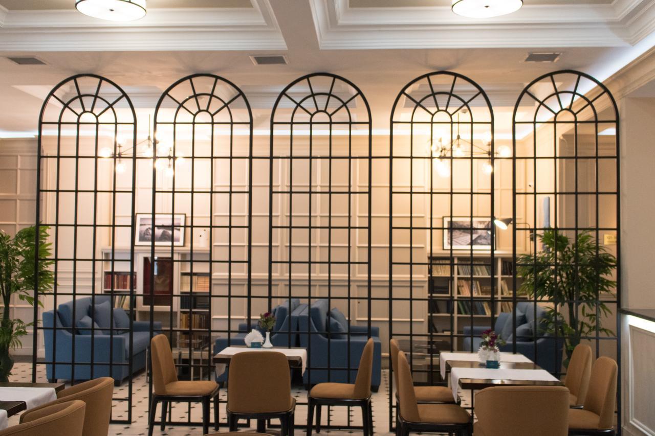 Madison Ave Hotel 比什凯克 外观 照片
