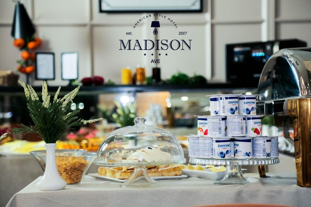 Madison Ave Hotel 比什凯克 外观 照片